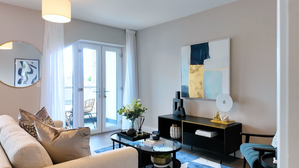 Show Flat - between Chiswick & Bedford Park